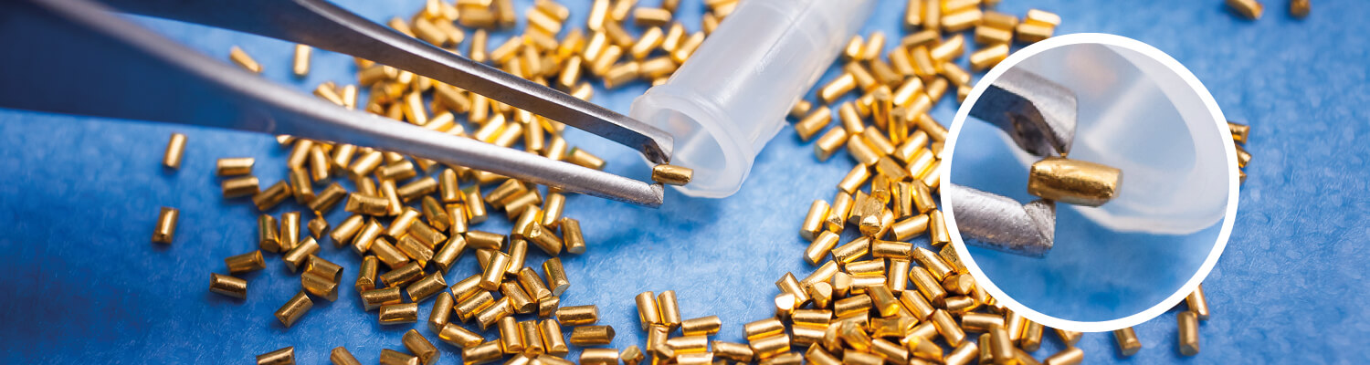 gold implants, gold therapy, close-up gold implants